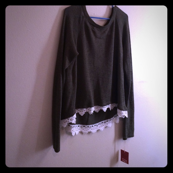 Lace bottom thin sweater XXL