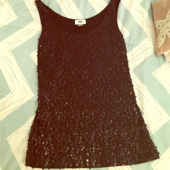 Black matte sequin tank top 🎉