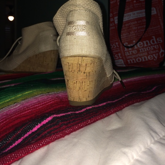 Toms heals - Picture 2 of 2