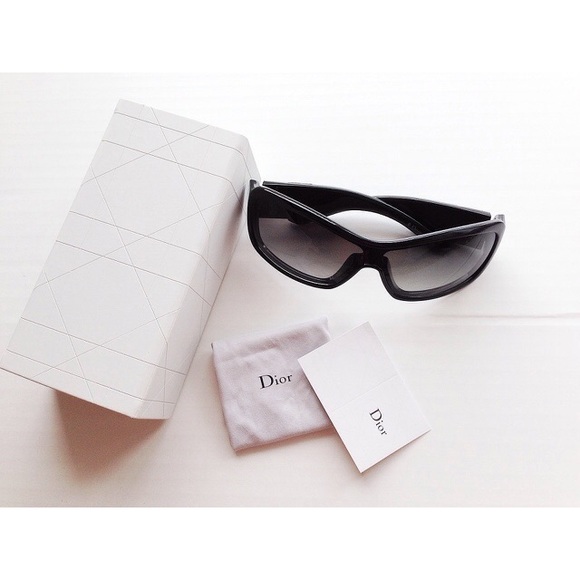 Dior Sunglasses - Picture 1 of 3