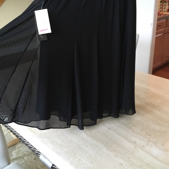 nWT black dressy skirt - Picture 3 of 4