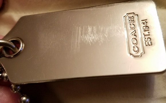 Sold 😢SUPER LUX!!! COACH LIQUID GLOSS SLIM TOTE - Picture 7 of 8