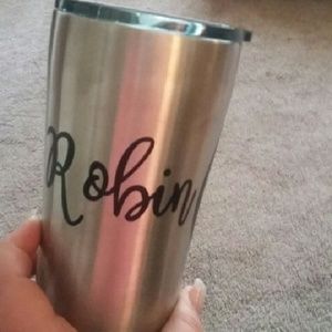 Meet your Posher, Robin