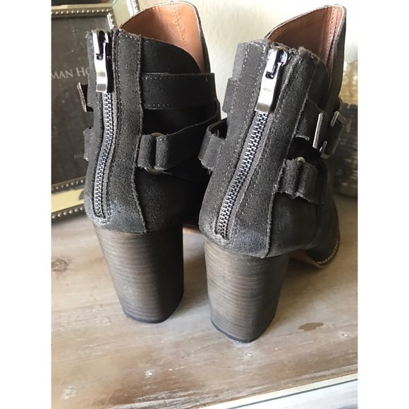 SOLD! SOLD ON 〽️ - Picture 2 of 4