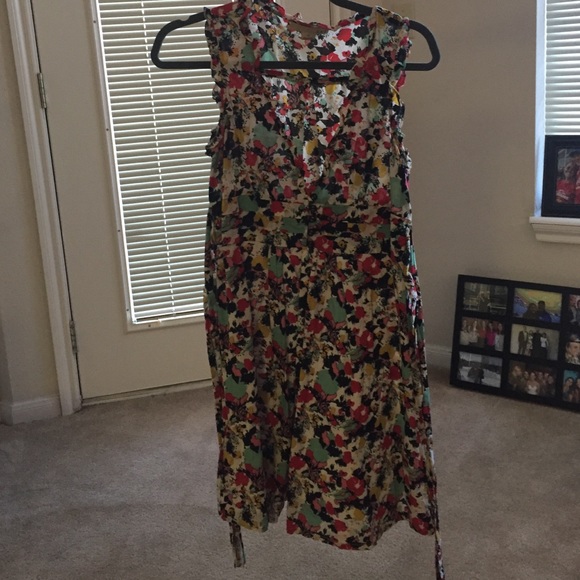 Multi color sleeveless dress