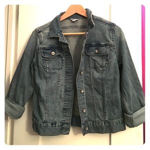 PRICE DROP Light wash Jean jacket