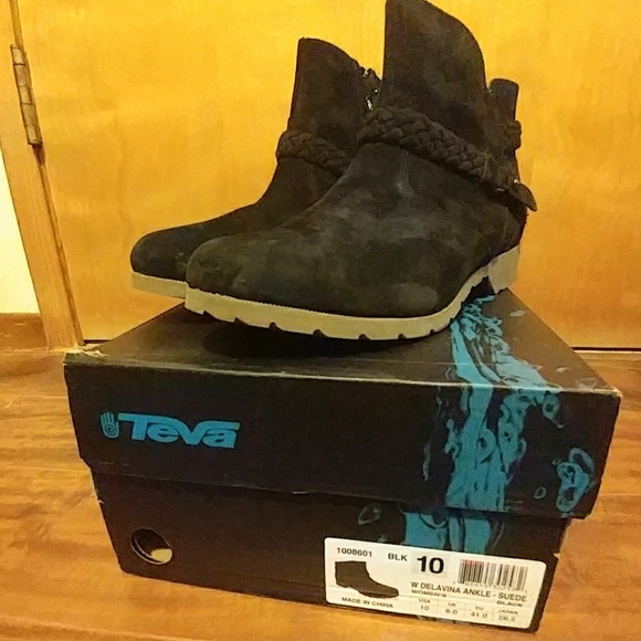 Teva black suede ankle boot