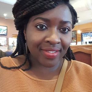 Meet your Posher, Emmanuella