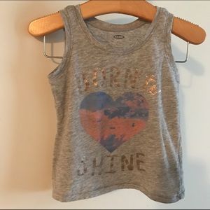 Old navy tank size 2t