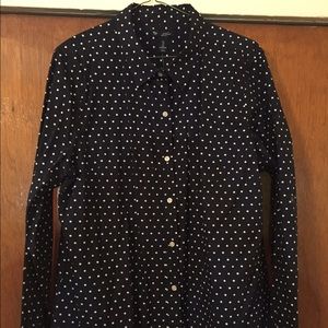 Women's buttoned down shirt