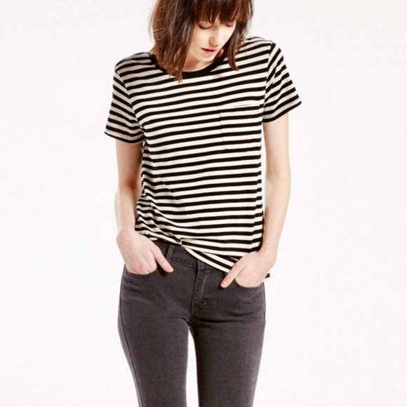 levi's perfect pocket tee