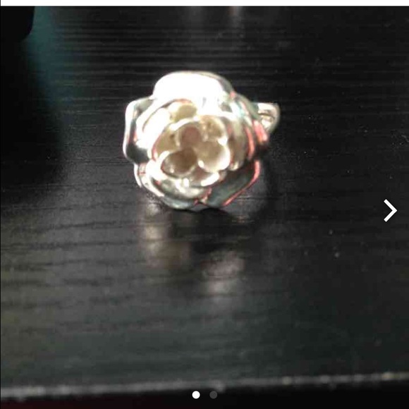 Sterling silver rose ring