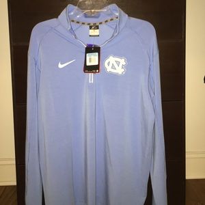 NWT UNC Men's Nike Dri-Fit Pull-over
