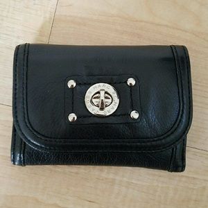 Marc Jacobs turnlock wallet