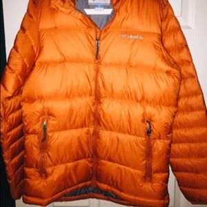 COLUMBIA ORANGE PUFFER JACKET