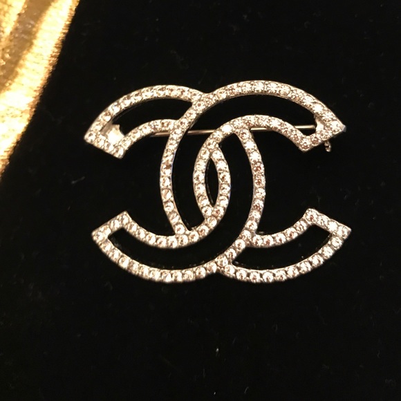 High quality crystal brooch