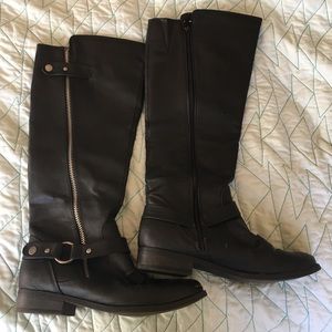 Black riding boots