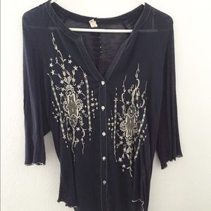 ANTHROPOLOGIE embroidered top by Tiny, size medium
