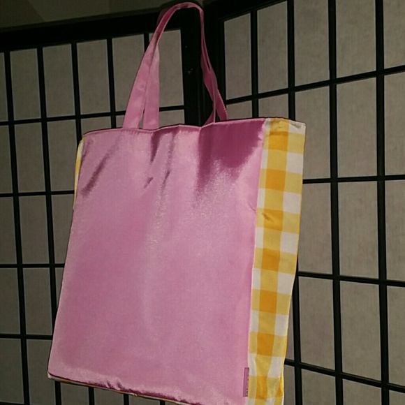 Clinique tote