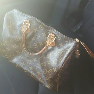 Louis Vuitton Speedy 30
