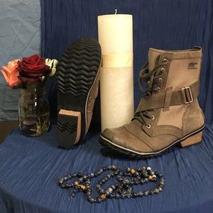 Women's Sorel Slim boot lace Snow Boot.