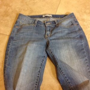 Levi curvy boot cut size 8