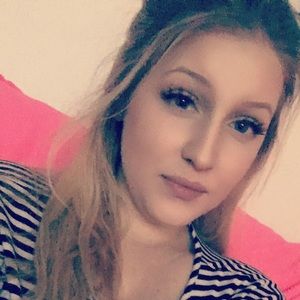 Meet your Posher, Kaleigh