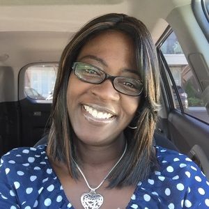 Meet your Posher, Monique