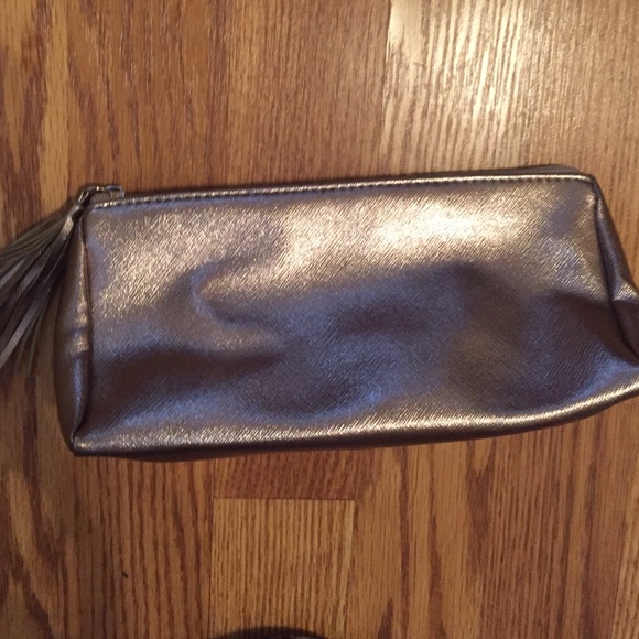 Makeup bag