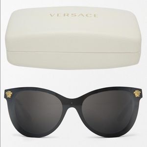 Brand New Versace Mirrored Cat Eye Sunglasses !