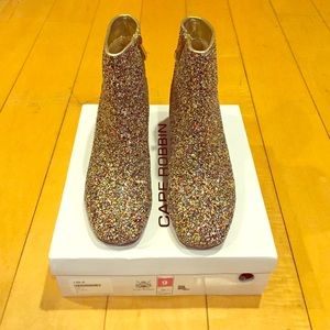✨Gently Used Cape Robbin Ankle Boots🌙💫