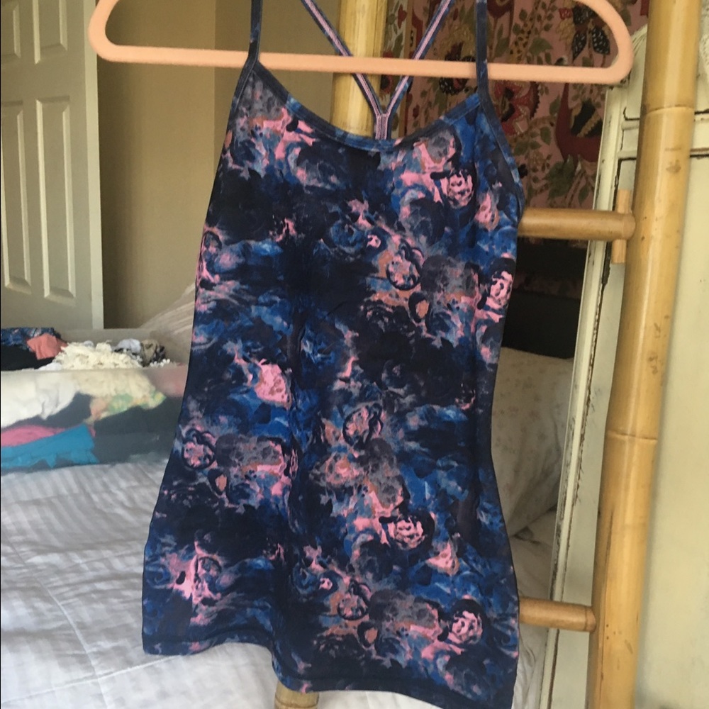 Lululemon power t tank