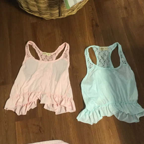 2 Hollister crop tops