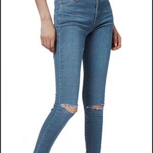 Top shot Leigh Moto jeans