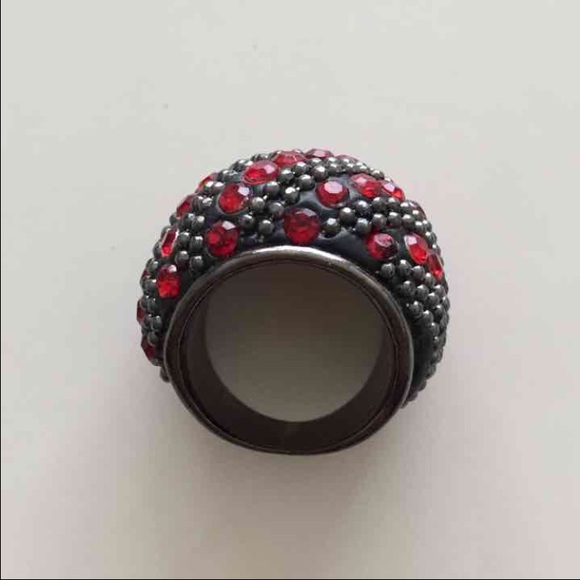 Rhinestone Statement Ring - Picture 1 of 3
