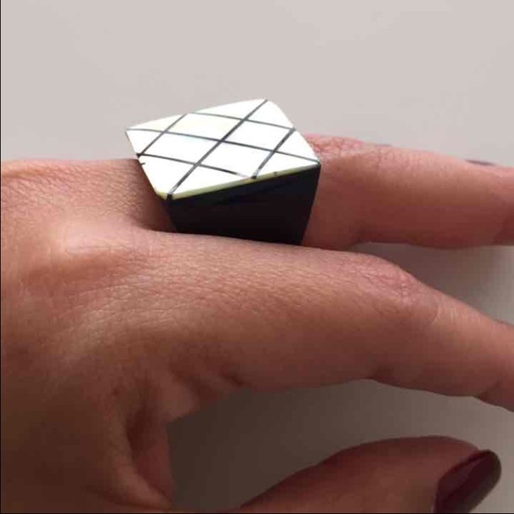 Statement Wood rig with nacre - Picture 2 of 3