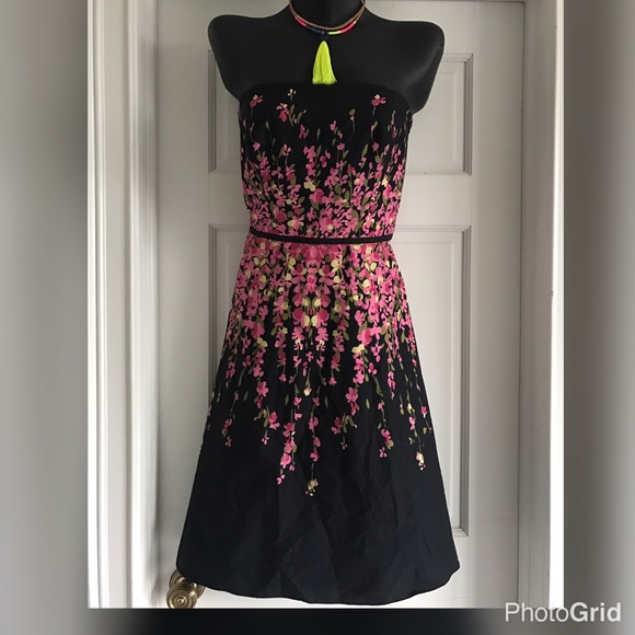 LOFT Dresses & Skirts - 💜 Ann Taylor Loft Strapless Dress Size 6