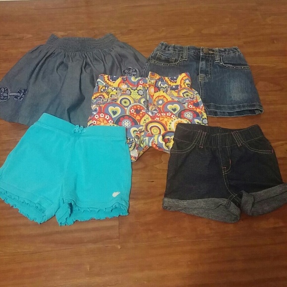 Set of shorts and skirts 3T