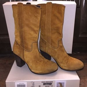Alberto Fermani suede boots size 39 (US 9)