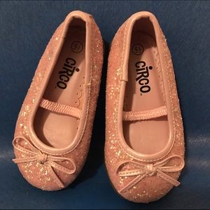 Circo pink sparkle shoes size 5.5