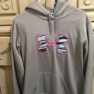 Under Armour Hoodie size Large