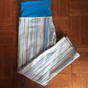 Cropped blue and white LuluLemon leggings