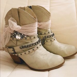 BKE Rebel Cowgirl Boots