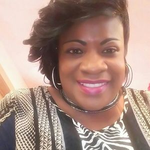 Meet your Posher, Beverly