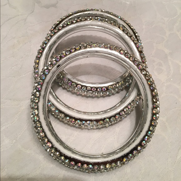 Rhinestone Bracelet Set - Picture 3 of 3