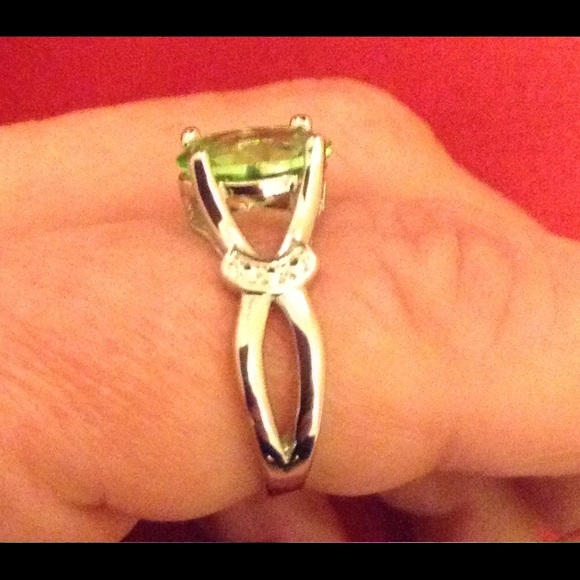 Peridot silver ringπππ»π»π«π«π«π« - Picture 4 of 4