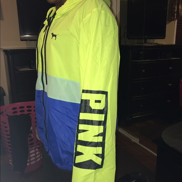 Extra Pics - image 2