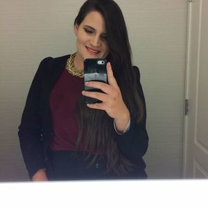 Meet your Posher, Monica maria