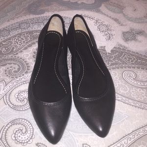 Frye black leather flats