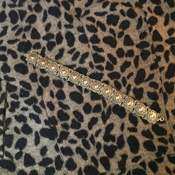 NWT embellished statement choker - Picture 2 of 3